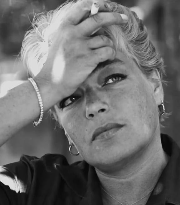 Simone Signoret, figure libre